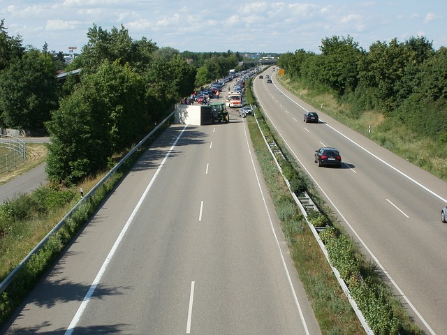 dálnice, na které je dopravní nehoda